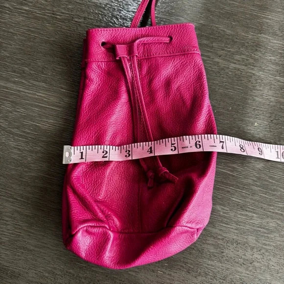 Leather Handmade Hot Pink Crossbody Drawstring Bucket Bag Purse - Picture 9 of 9